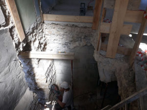 Rénovation et extension d'une maison en pierre Réalisation de dalle